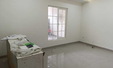 Disewakan Rumah Baruk Barat 2 Lantai Baru Gress Dkt Nginden Klampis