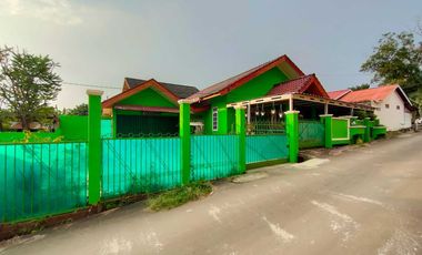 Dijual Cepat Rumah Jl.Lingkar Istana Demang Lebar Daun Palembang
