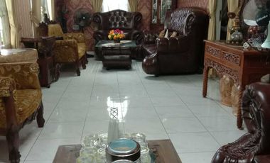 Dijual Cepat Rumah Jl.Lingkar Istana Demang Lebar Daun Palembang