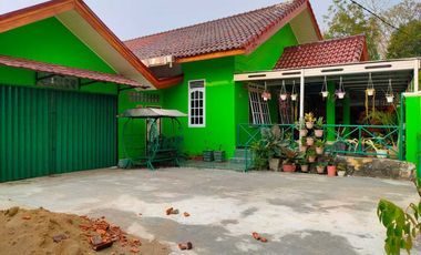 Dijual Cepat Rumah Jl.Lingkar Istana Demang Lebar Daun Palembang