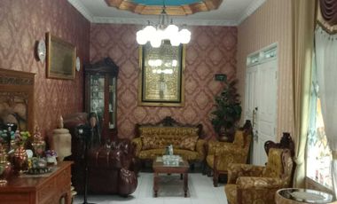 Dijual Cepat Rumah Jl.Lingkar Istana Demang Lebar Daun Palembang