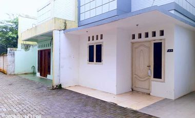 DISEWAKAN RUMAH SIAP HUNI KAWASAN PEJATEN BARAT JAK-SEL