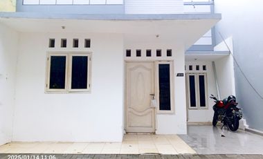 DISEWAKAN RUMAH SIAP HUNI KAWASAN PEJATEN BARAT JAK-SEL