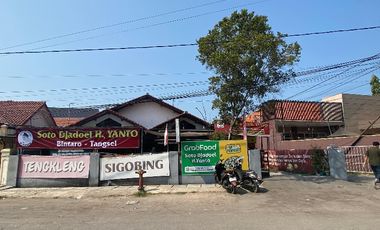 Rumah strategis cocok buat usaha dekat Superindo kesambi