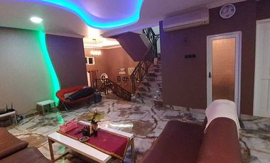 Dijual rumah 4Lantai Luas 200m Di Vila Jatibening Tol Bekasi