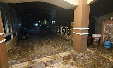 Dijual rumah 4Lantai Luas 200m Di Vila Jatibening Tol Bekasi