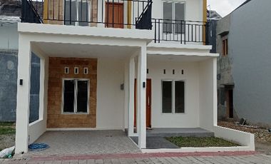 RUMAH CLUSTER 2 LANTAI JATI GATAK STRATEGIS