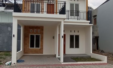 RUMAH CLUSTER 2 LANTAI JATI GATAK STRATEGIS