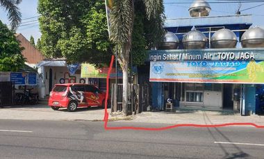 Ruang Usaha + Kost Lokasi Strategis Di Jl. DI. Panjaitan , Surakarta