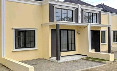 RUMAH DI NOL JALAN RAYA TLOGOWARU KOTA MALANG