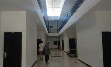 trn hrgRmh Kos Dkt Jl Landak Baru LT1.474 m LB 2.500 m  80 Kamar 80 WC