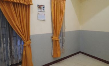 Di sewakan cling cat baru dkt RS OEN,RS UD,UNS