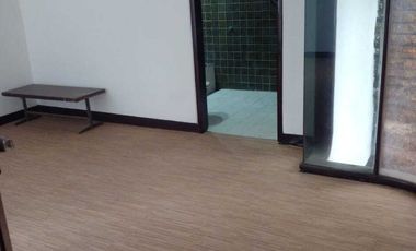 Disewa Rumah Nyaman cocok untuk usaha & Tempat Tinggal di Braga