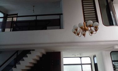 Disewa Rumah Nyaman cocok untuk usaha & Tempat Tinggal di Braga