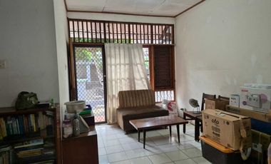 Rmh Lt 216, 3+1KT, 1+1Km, strategis, dekat sekolah  jl Niaga 8