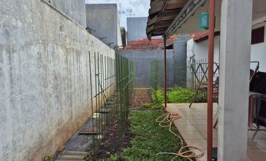 Rmh Lt 216, 3+1KT, 1+1Km, strategis, dekat sekolah  jl Niaga 8