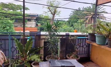 RUMAH MEWAH SIAP HUNI DI KOMPLEK DUREN SAWIT