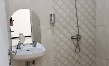 Disewa Rumah Siap Huni Baru Renov di Taman Kopo Indah  5