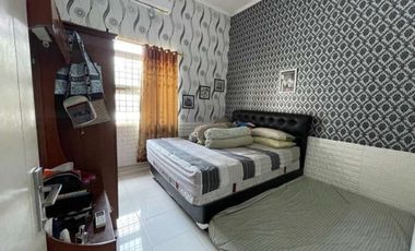 RUMAH MEWAH 2 LANTAI ARMADA ESTATE