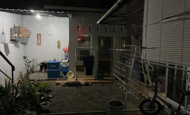 RUMAH MEWAH 2 LANTAI ARMADA ESTATE