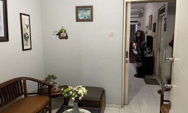 RUMAH MEWAH 2 LANTAI ARMADA ESTATE