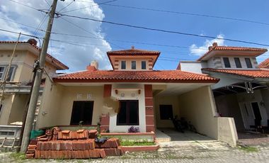 rumah murah lahan luas 224 m2 di perumahan cluster Gentan