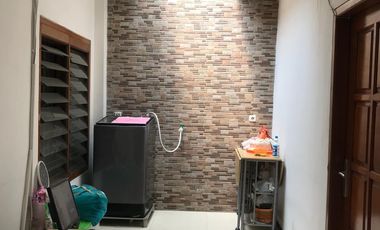 Disewakan Rumah 1.5 Lt   Darmo Permai Utara