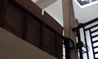 Rumah dijual di perumahan taman Narogong indah kota bekasi