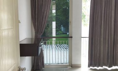 SEWA Rumah Long Beach, 2 Lantai, Semi Furnish, Pakuwon City, Surabaya