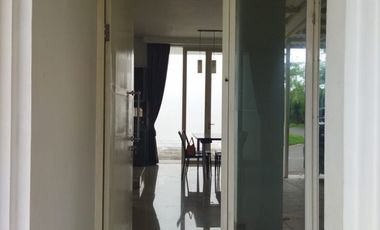 SEWA Rumah Long Beach, 2 Lantai, Semi Furnish, Pakuwon City, Surabaya