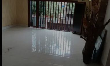 Disewakan Rumah/ Kantor Bagus Minimalis Pasar Minggu