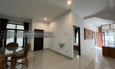 Rumah dalam perumahan Elit dekat bandara Adisucipto Maguwo