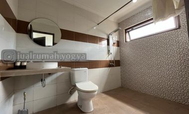 Rumah dalam perumahan Elit dekat bandara Adisucipto Maguwo