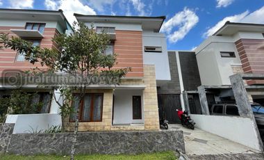 Rumah dalam perumahan Elit dekat bandara Adisucipto Maguwo