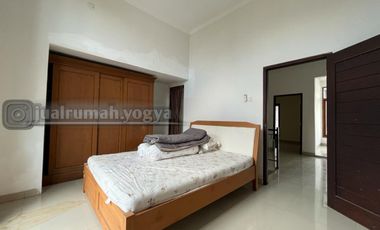 Rumah dalam perumahan Elit dekat bandara Adisucipto Maguwo