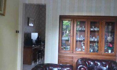 Dijual rumah luas siap huni, dekat UII Jl. Kaliurang Yogya, strategis