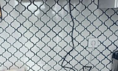 0766 - Disewakan Apartemen Icon Gresik 1 BR Lt 20 Loft Furnished