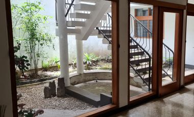 rumah daerah elit sayap dago bandung