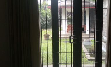 rumah mewah rasa villa di sayap Hegarmanah