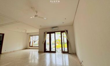 Disewakan Rumah Lingkungan Asri bebas banjir area Ampera Cilandak