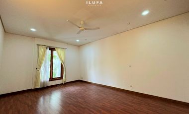 Disewakan Rumah Lingkungan Asri bebas banjir area Ampera Cilandak