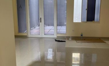 Rumah Luas 144m2 Type 3KT di Cluster Victoria Hill Golf Lake Residence