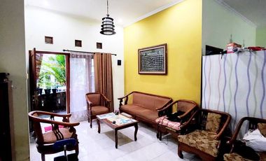 MURAH BANGET ! DIJUAL RUMAH HOOK dalam KODYA, ADA KOLAM RENANG, 7 KAMA