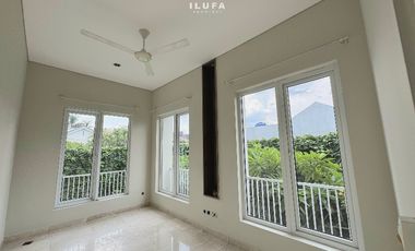 Disewakan Townhouse 4Br baru renov area Kemang
