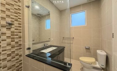 Disewakan Townhouse 4Br baru renov area Kemang