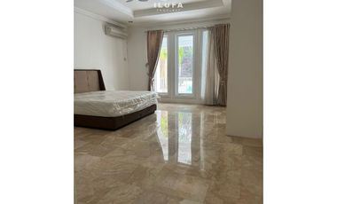 Disewakan Townhouse dekat sekolah Perancis area Cipete