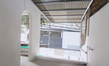 Disewakan rumah luas pinggir jalan raya pademangan timur jakarta utara