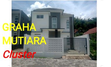 Dijual Rmh 2 Lt + Kolam Renang dekat Uksw