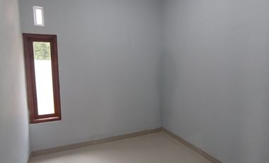 TERMURAH RUMAH SIAP HUNI SLEMAN STRATEGIS SLEMAN BARAT !!  DEKAT POLDA DIY