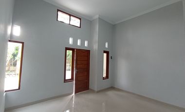 TERMURAH RUMAH SIAP HUNI SLEMAN STRATEGIS SLEMAN BARAT !!  DEKAT POLDA DIY